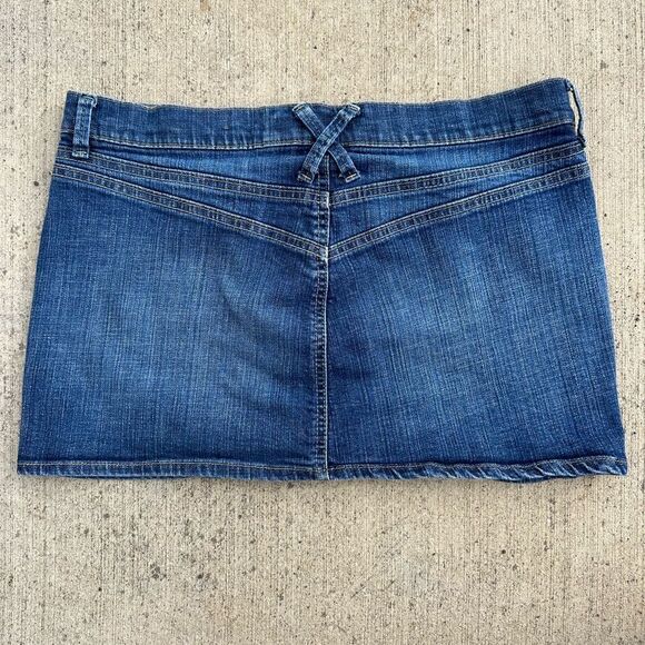 Y2K Denim Miniskirt - Picture 4 of 7